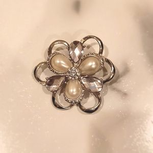 Vintage Crystal & Pearl Flower Brooch Pin